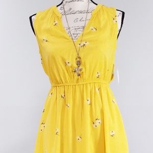 OLD NAVY V NECK BANANA COLOR DRESS